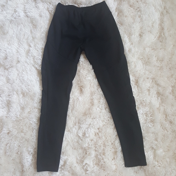 Black Mesh leggings - Picture 2 of 6